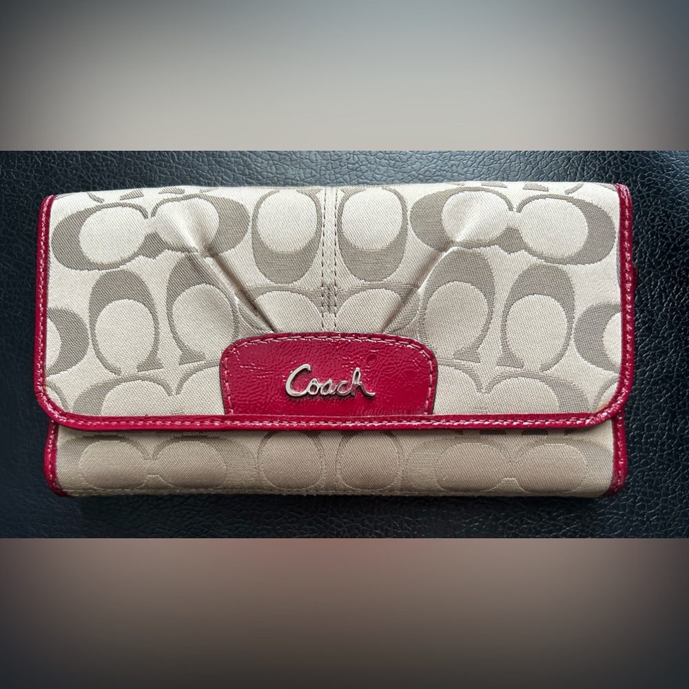 LIKE NEW Coach Tri fold Wallet and Checkbook Cover IN BEIGE WITH Red trim